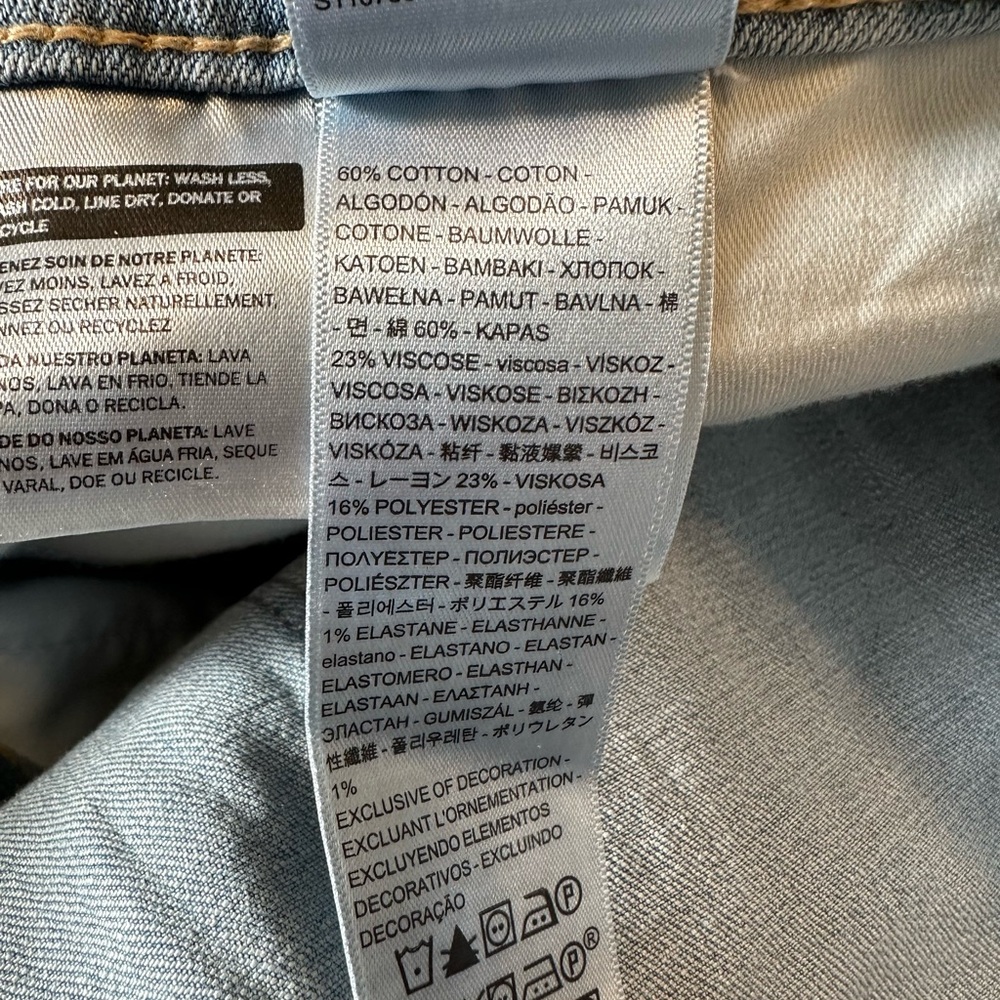 Levi's Women's Light Blue Skinny Jeans - Picture 9 of 11